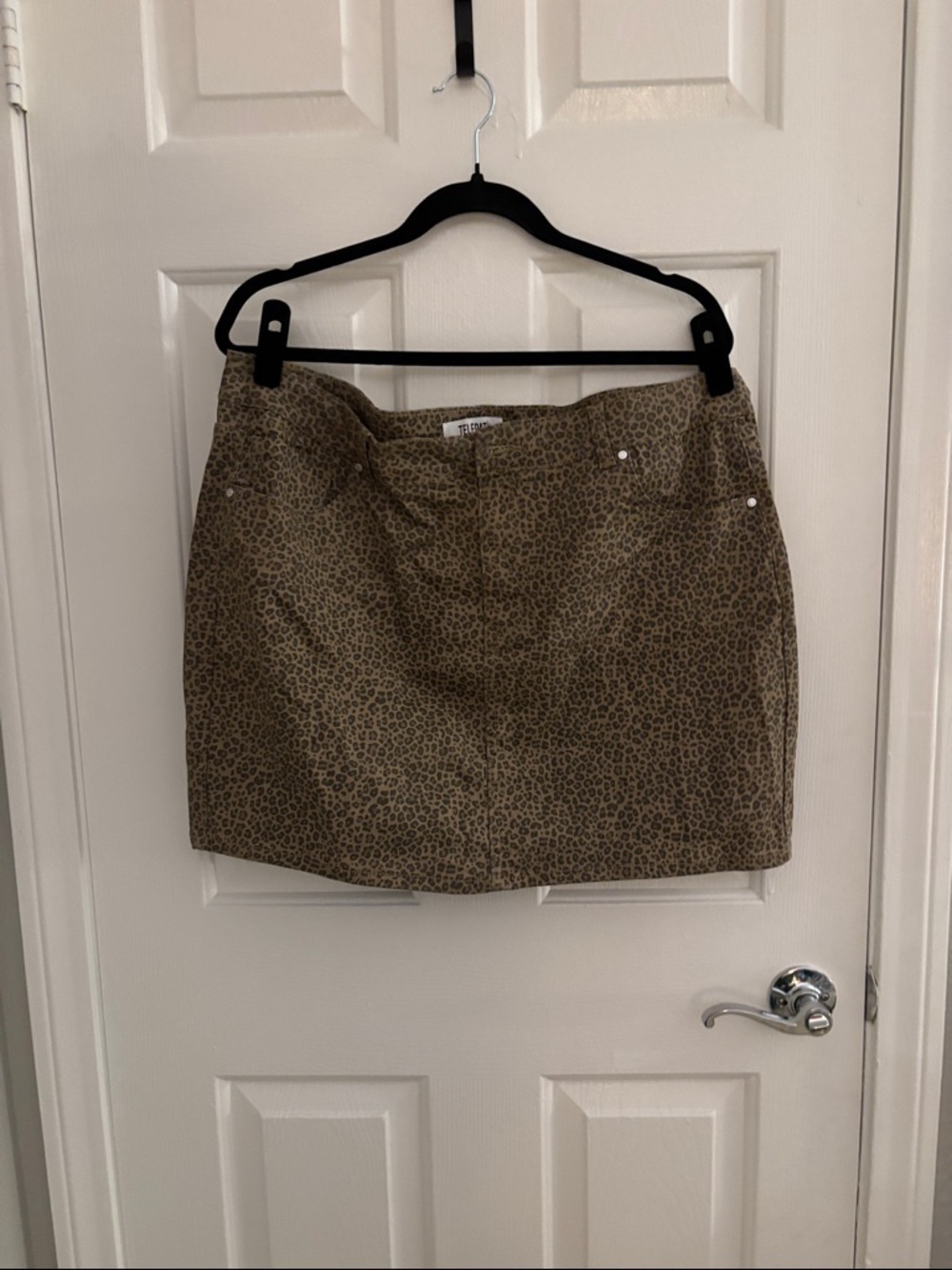 Leopard Print Mini Skirt in Brown — Casual Chic